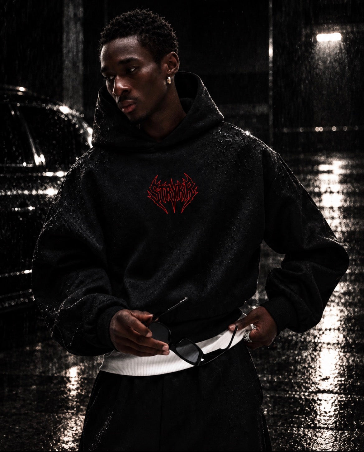 Black & Red pumpcover hoodie